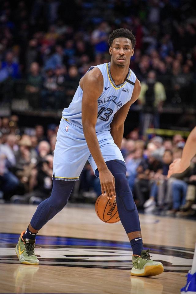 关于风云突变埃因霍温集结日单刀错失；法甲版图或变；底气十足；球队文化再被提及的信息